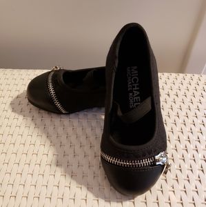 Michael Kors Toddler Girl Shoes - size 7